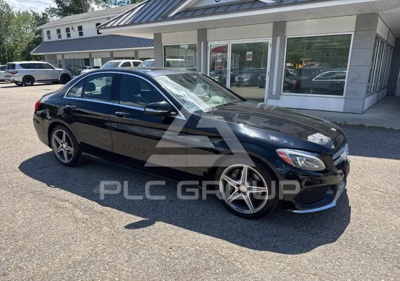 2015 Mercedes Benz C 300 photo