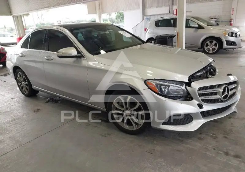 2015 Mercedes Benz C 300 фото