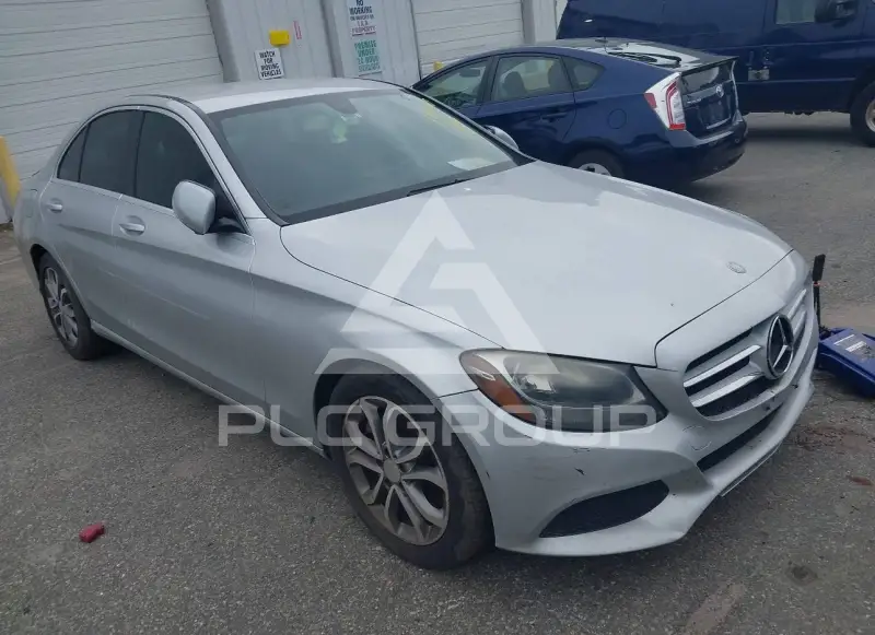 2015 Mercedes Benz C 300 photo