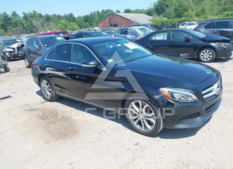 2015 Mercedes Benz C 300 фото