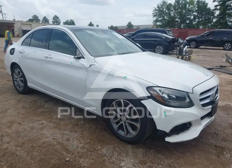 2015 Mercedes Benz C 300 фото