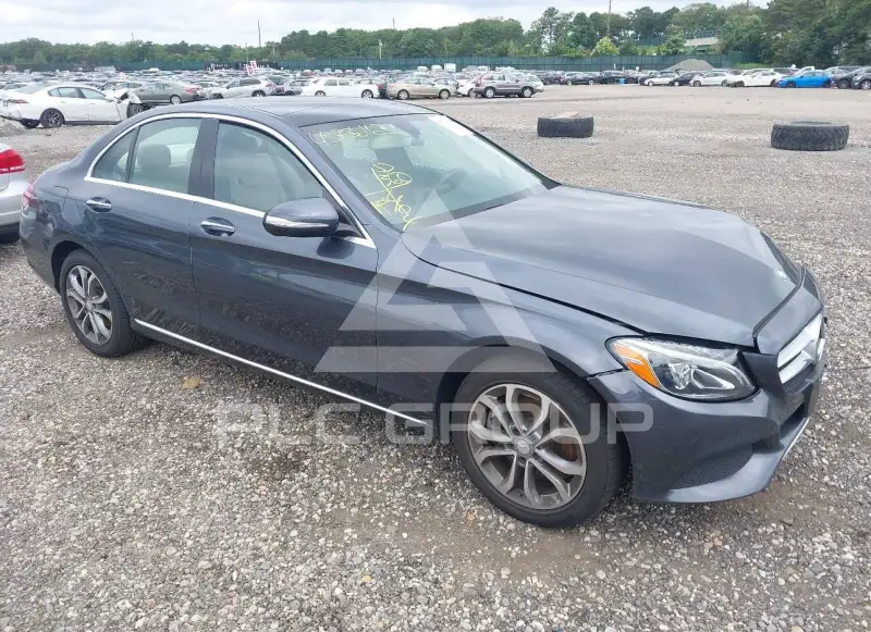 2015 Mercedes Benz C 300 фото