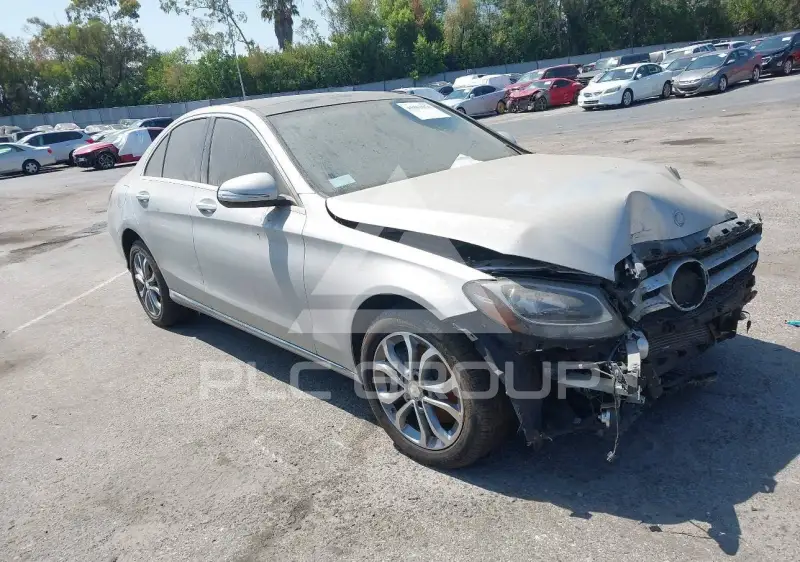2015 Mercedes Benz C 300 photo