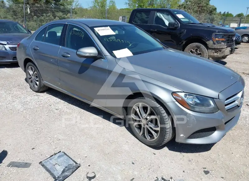2015 Mercedes Benz C 300 фото