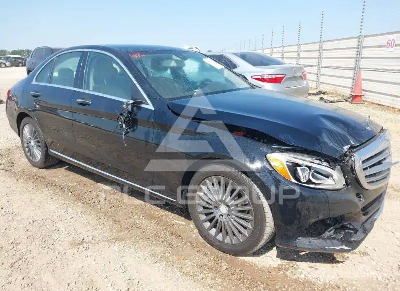 2015 Mercedes Benz C 300 photo