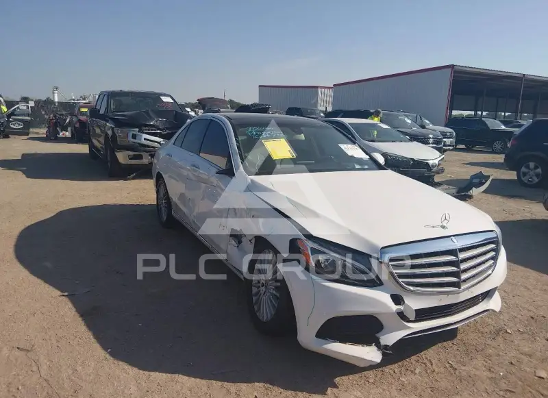 2015 Mercedes Benz C 300 фото