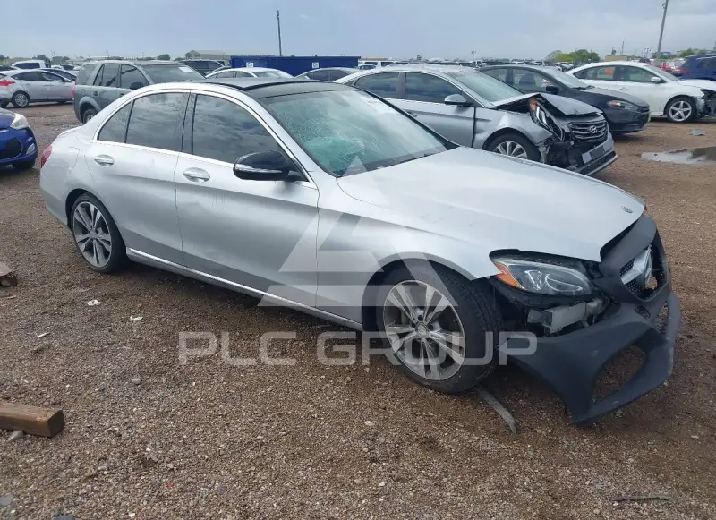 2015 Mercedes Benz C 300 фото