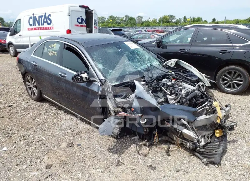 2015 Mercedes Benz C 300 фото