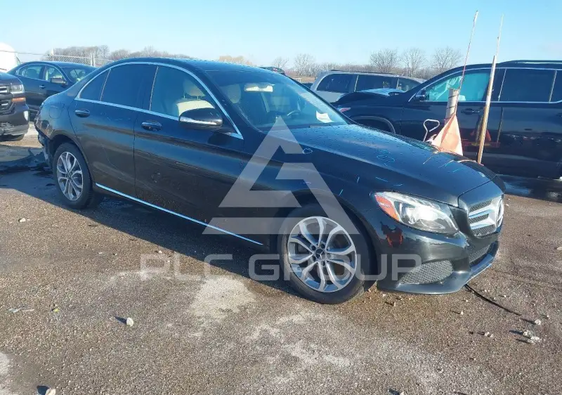 2015 Mercedes Benz C 300 фото