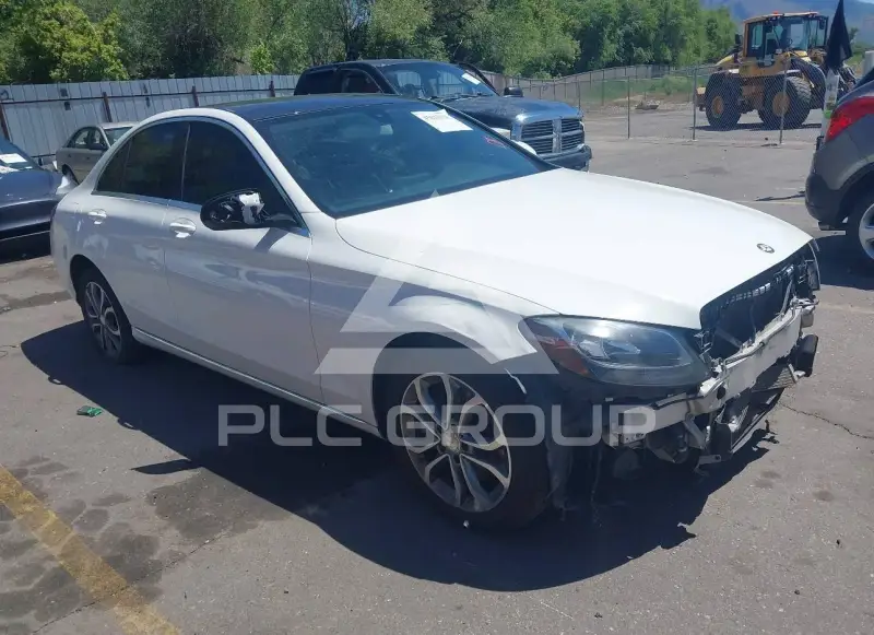 2015 Mercedes Benz C 300 фото