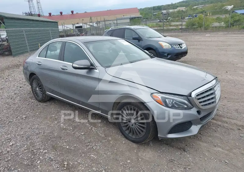 2015 Mercedes Benz C 300 фото