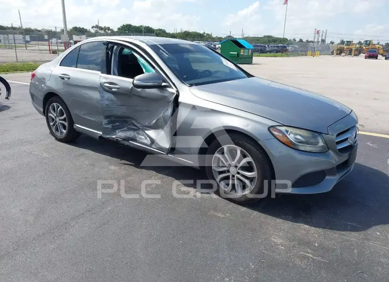 2015 Mercedes Benz C 300 фото