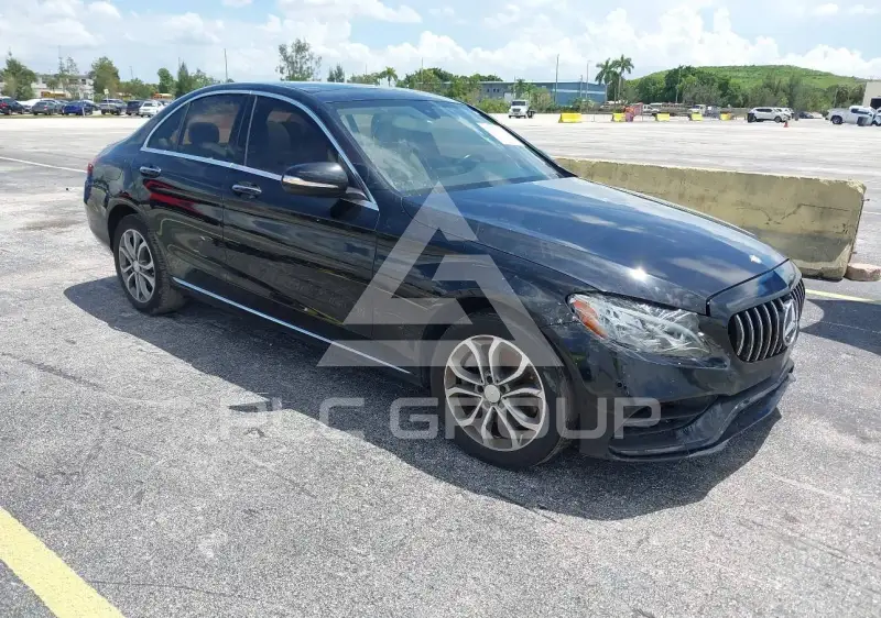 2015 Mercedes Benz C 300 фото