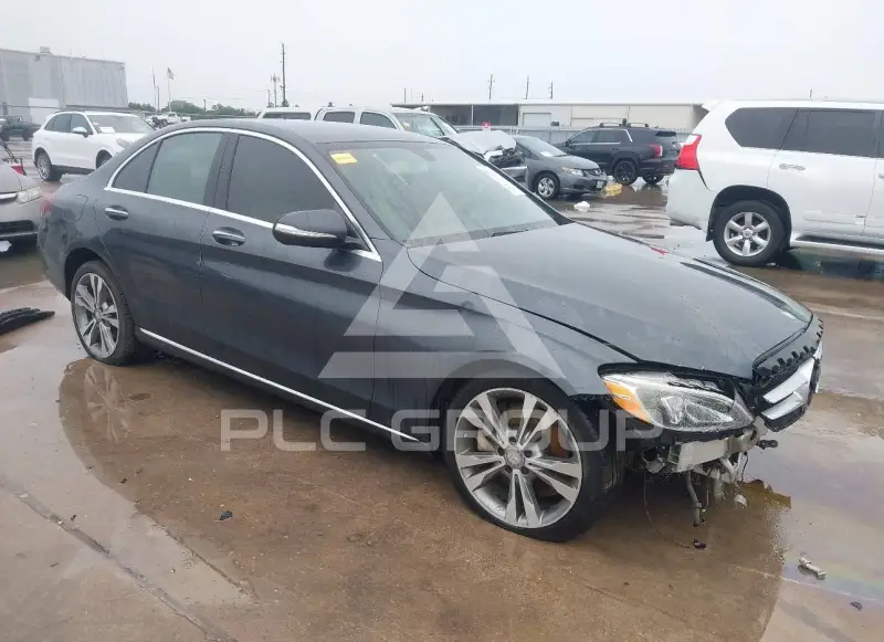 2015 Mercedes Benz C 300 фото