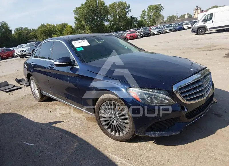 2015 Mercedes Benz C 300 фото