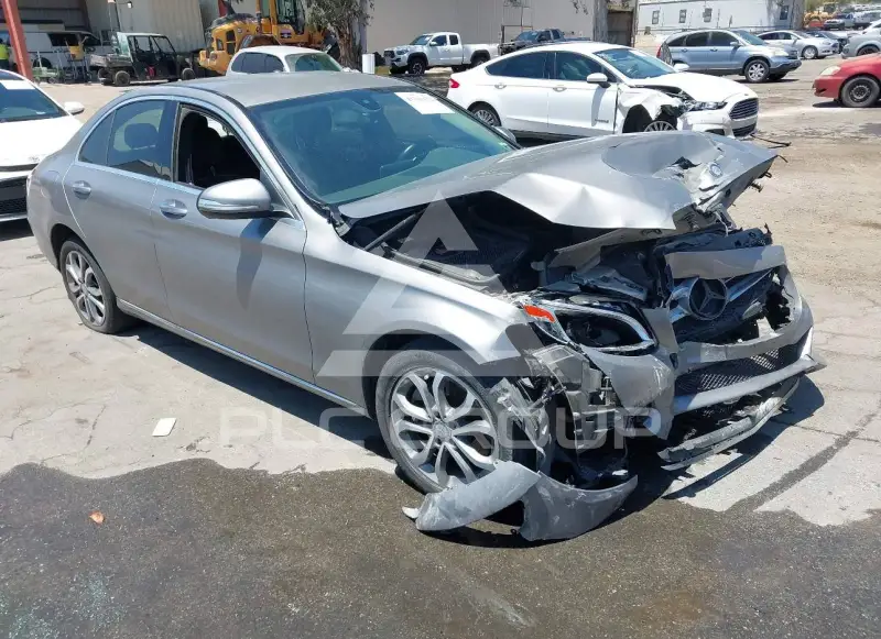 2015 Mercedes Benz C 300 фото