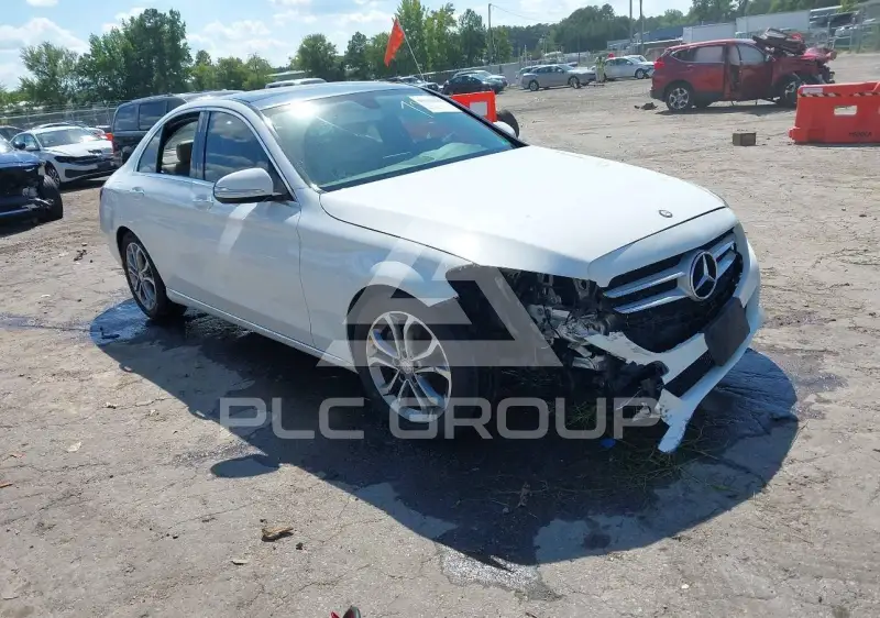 2015 Mercedes Benz C 300 фото
