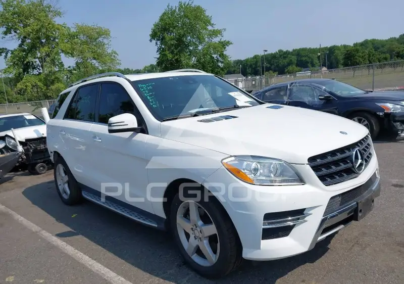 2015 Mercedes Benz ML 350 photo