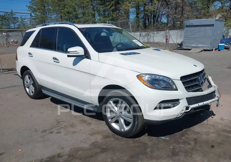 2015 Mercedes Benz ML 350 фото