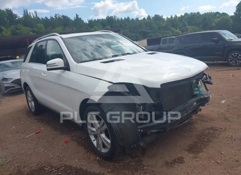 2015 Mercedes Benz ML 350 photo