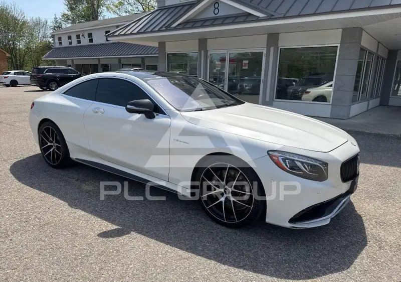 2015 Mercedes Benz S 63 фото