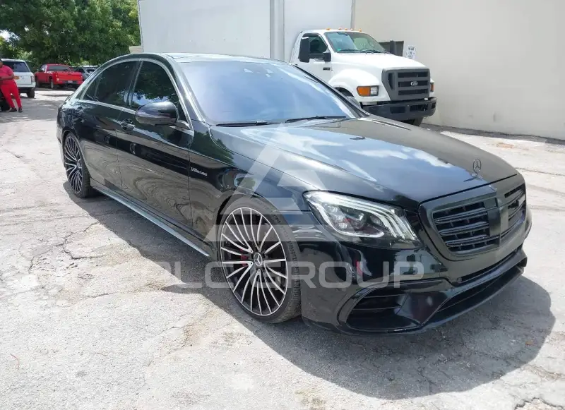 2015 Mercedes Benz S 63 фото