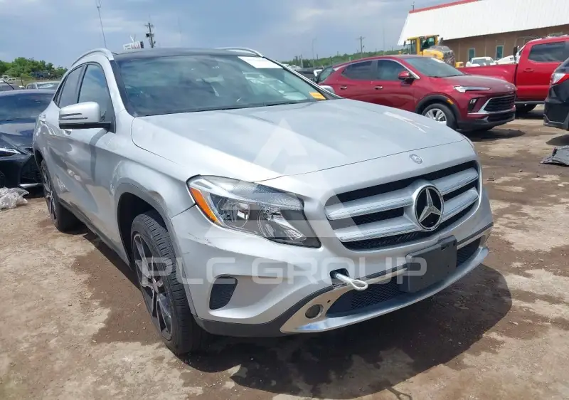 2015 Mercedes Benz GLA 250 фото
