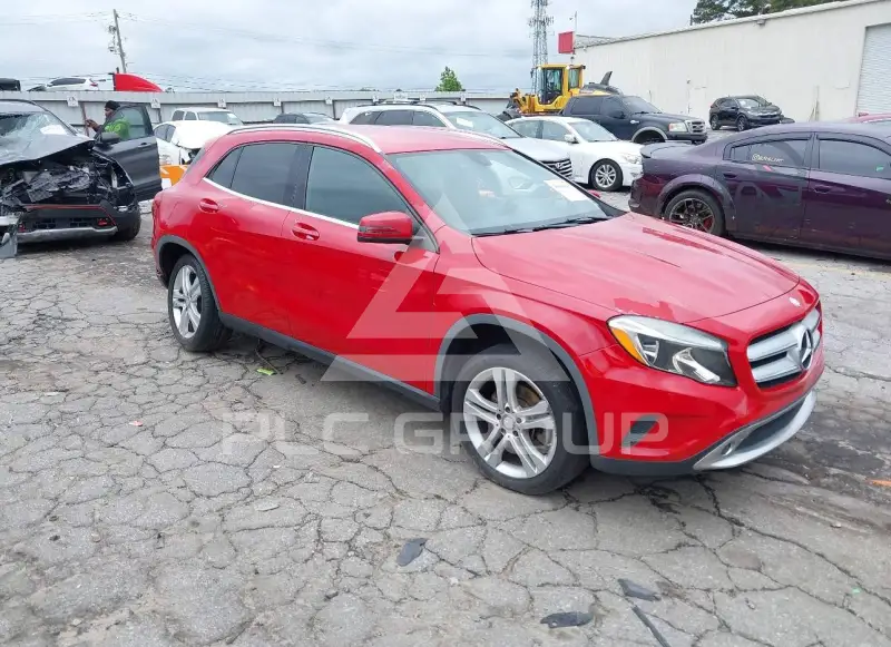 2015 Mercedes Benz GLA 250 photo