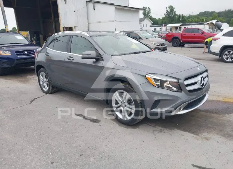 2015 Mercedes Benz GLA 250 photo