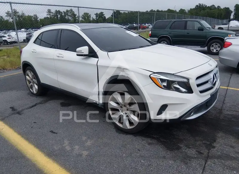 2015 Mercedes Benz GLA 250 фото
