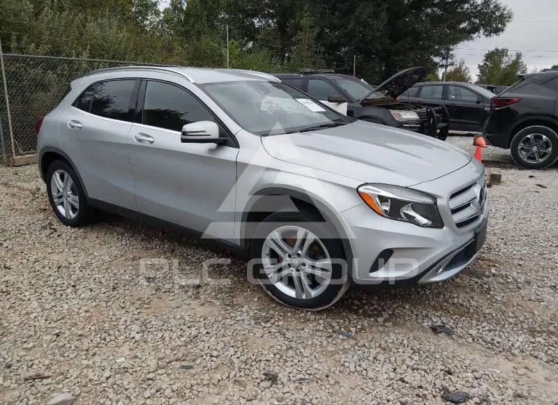 2015 Mercedes Benz GLA 250 фото