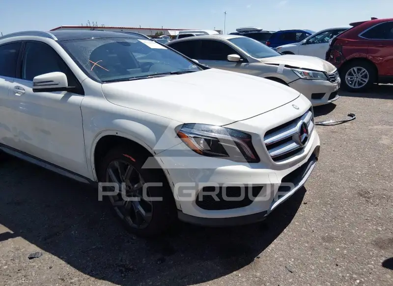2015 Mercedes Benz GLA 250 фото