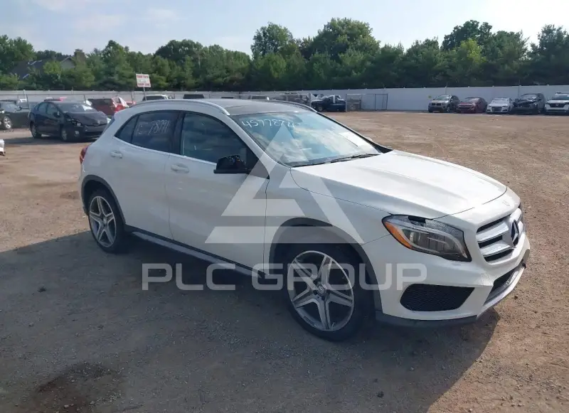 2015 Mercedes Benz GLA 250 photo