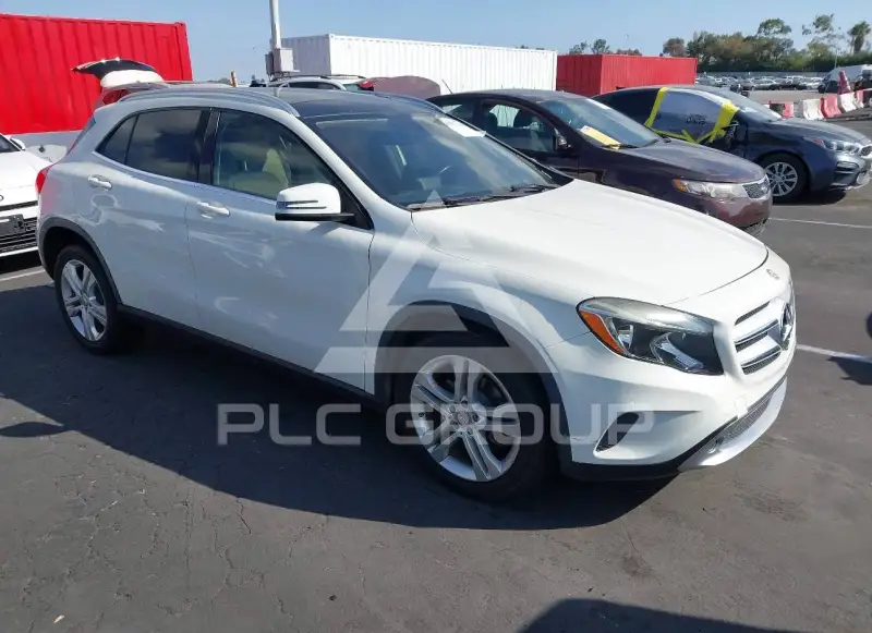 2015 Mercedes Benz GLA 250 фото