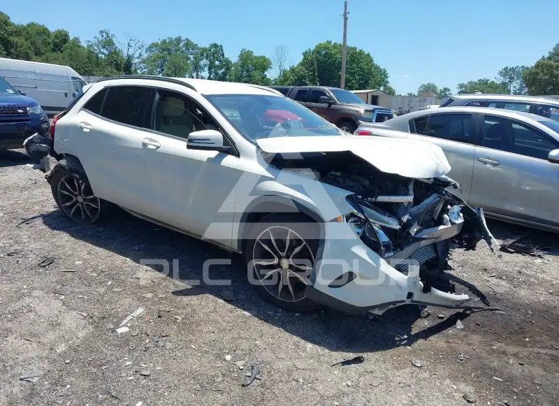 2015 Mercedes Benz GLA 250 фото