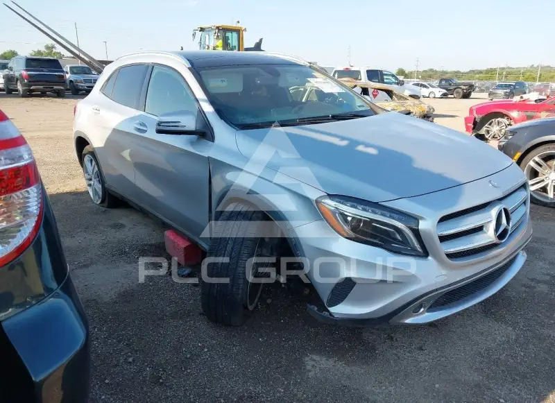 2015 Mercedes Benz GLA 250 фото