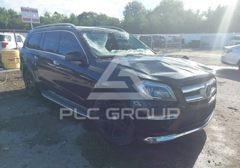 2015 Mercedes Benz GL 550 фото