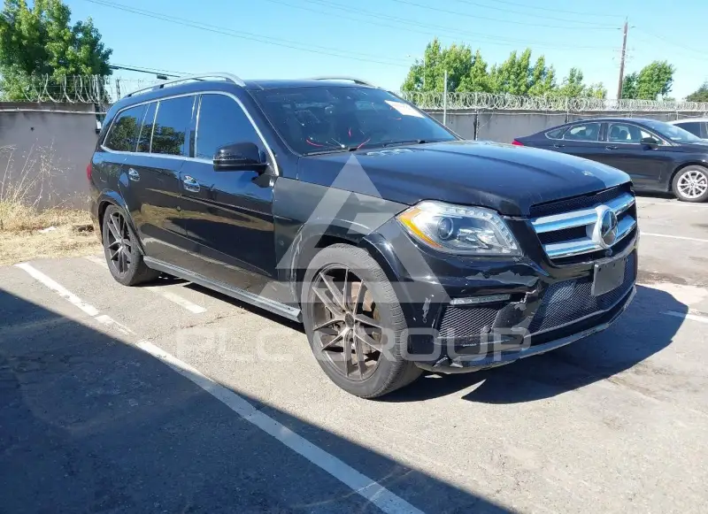 2015 Mercedes Benz GL 550 photo