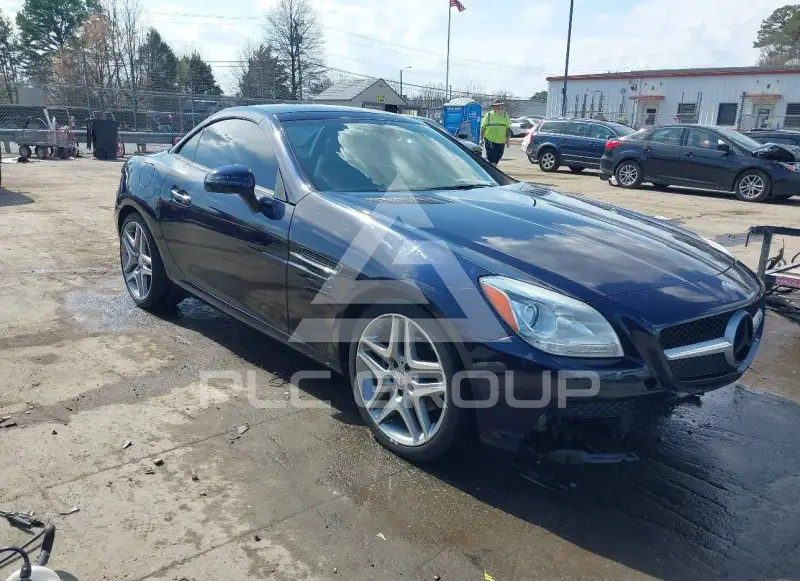 2015 Mercedes Benz SLK 250 photo
