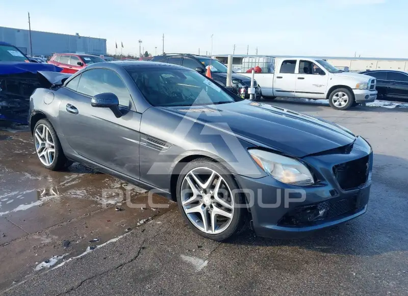 2015 Mercedes Benz SLK 250 фото