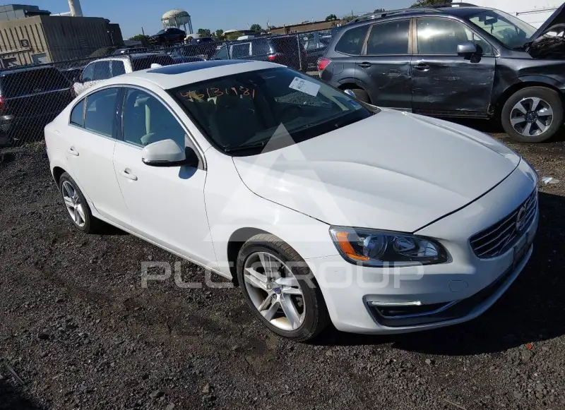 2015 Volvo S60 photo