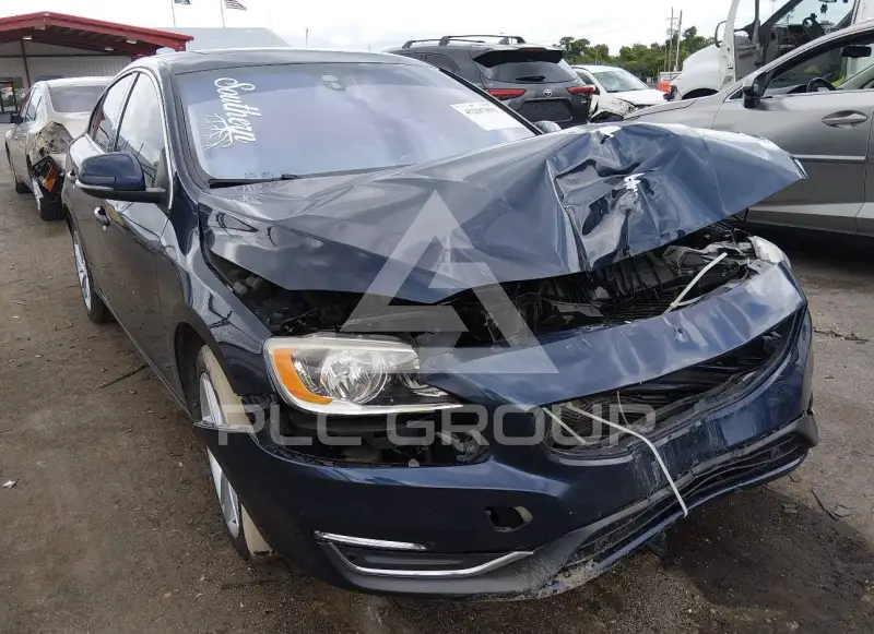 2015 Volvo S60 фото