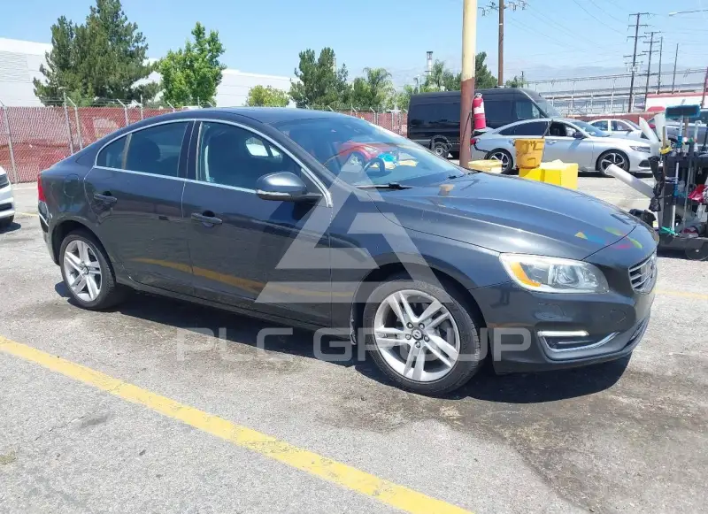 2015 Volvo S60 фото