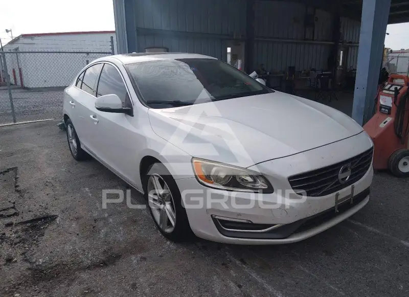 2015 Volvo S60 фото