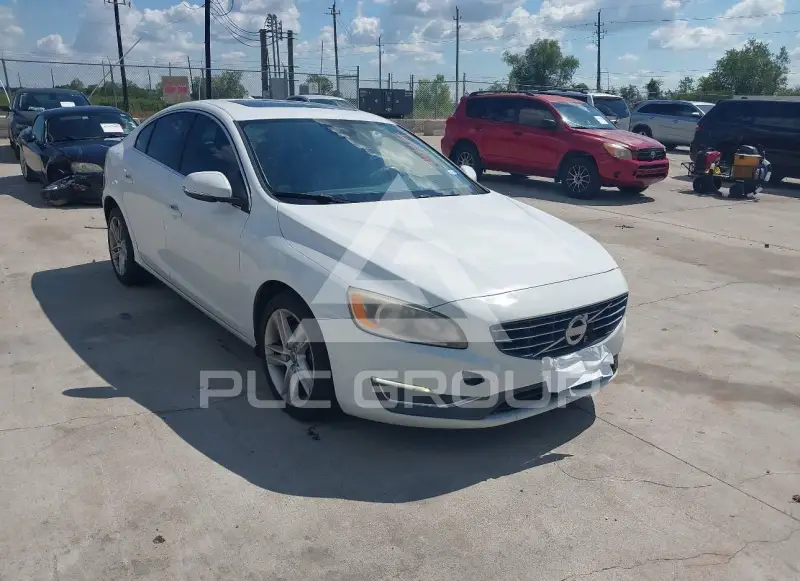 2015 Volvo S60 photo