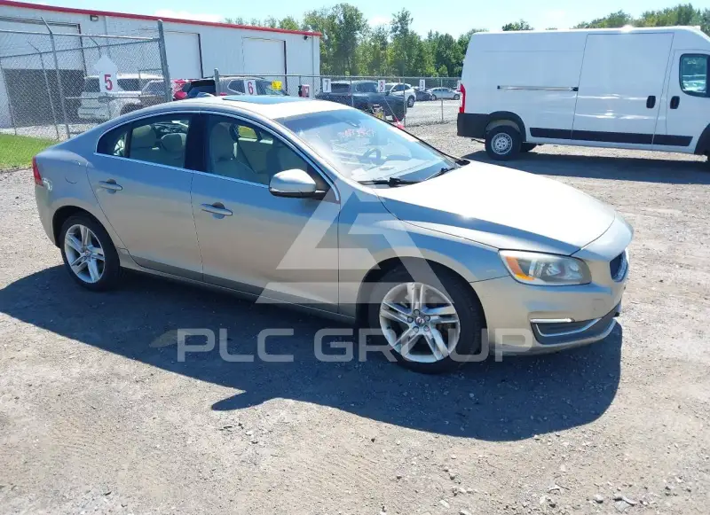 2015 Volvo S60 фото