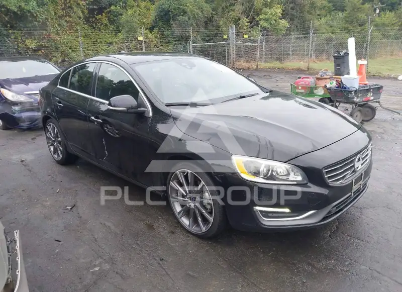 2015 Volvo S60 фото