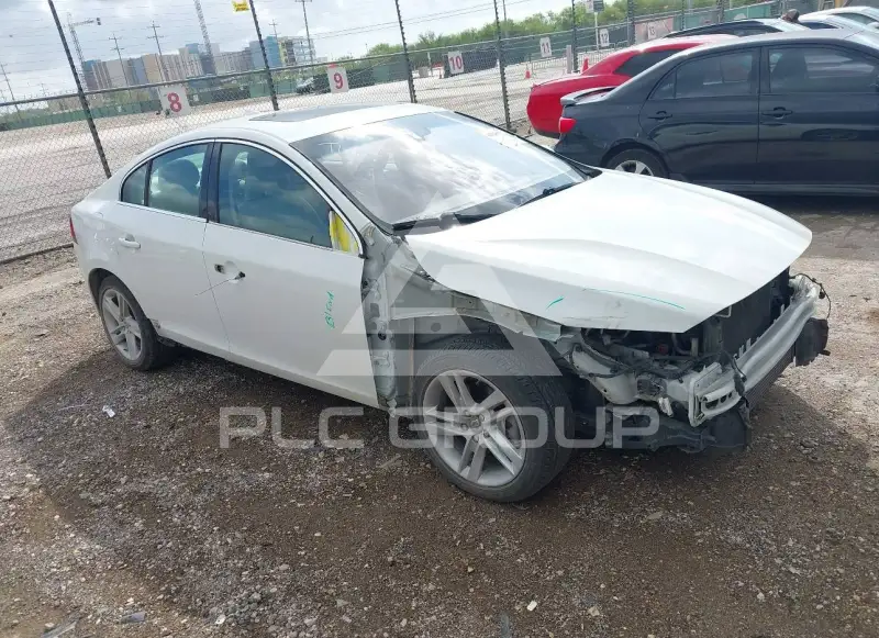 2015 Volvo S60 фото