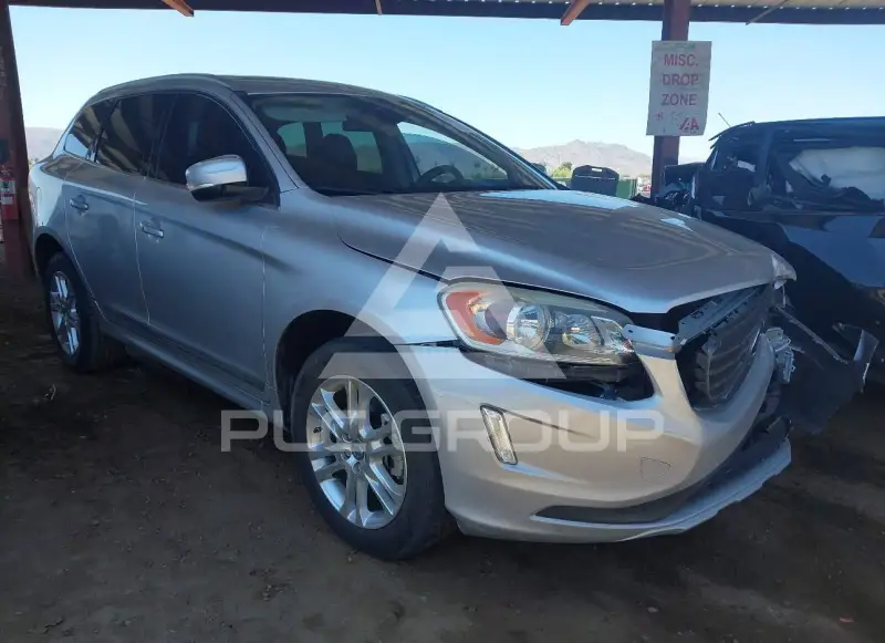2015 Volvo XC60 photo