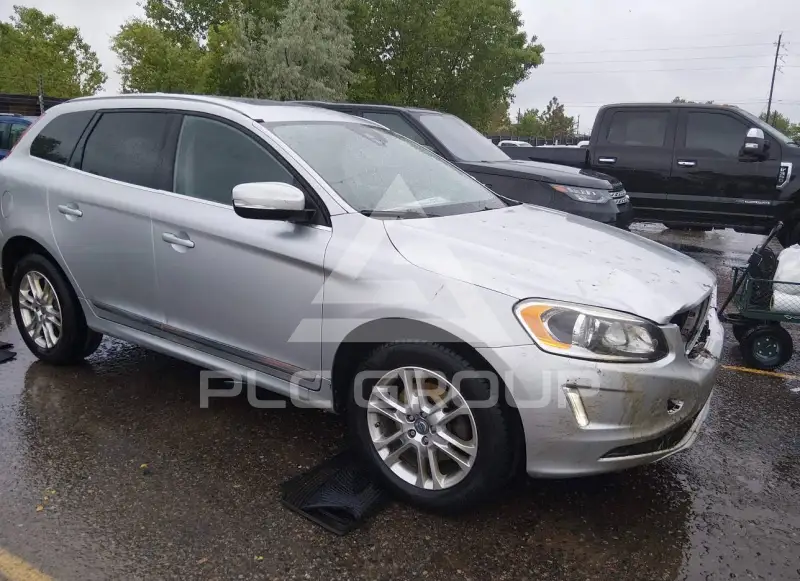 2015 Volvo XC60 фото